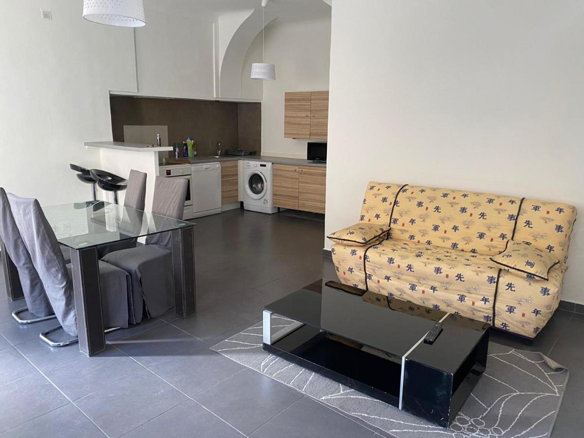Bienvenue Chez Shiva Apartamento Châteauneuf-du-Pape Exterior foto